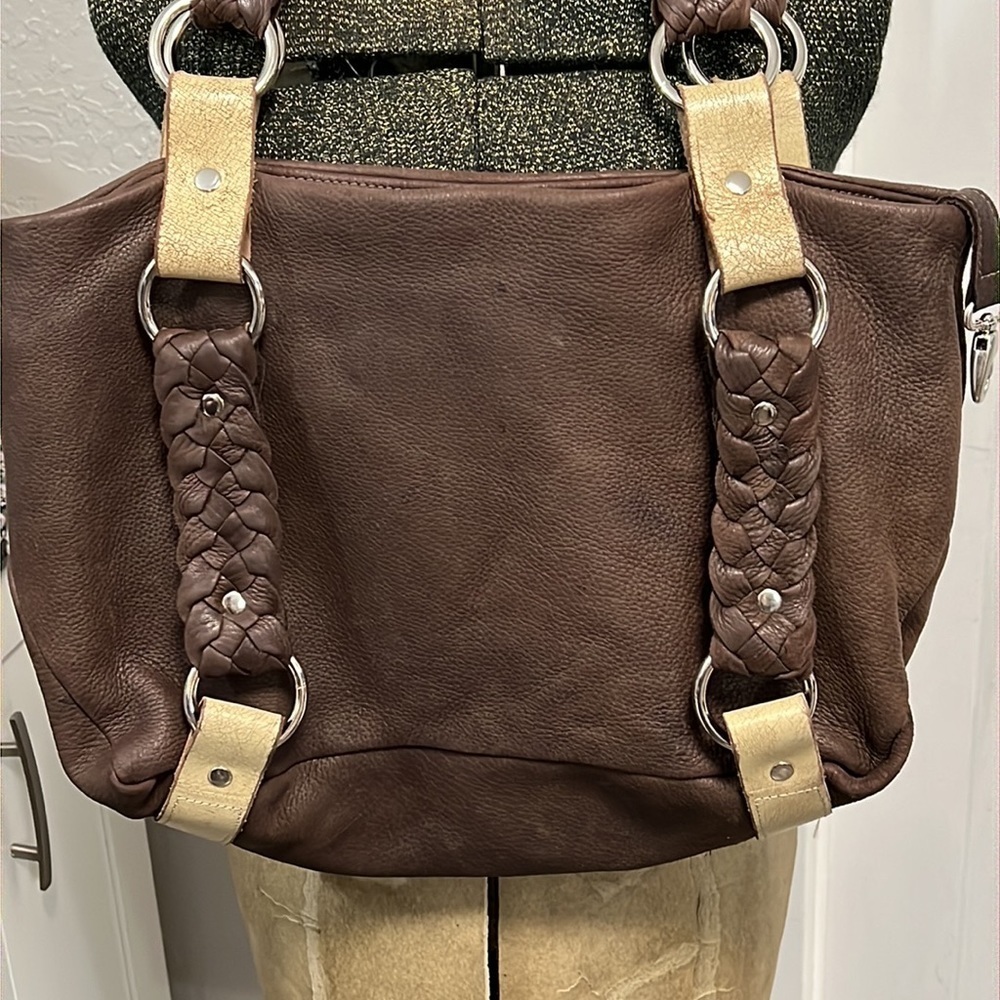 Y2K TYLIE MALIBU LEATHER BRAIDED HANDLE CREAM & BROWN SHOULDER BAG - Picture 2 of 16